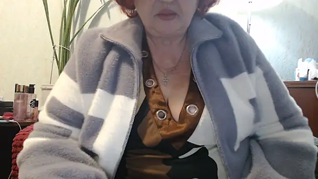 Snapshot of DeniseeRosea chatting on April 2026 04:01:01 PM DeniseeRosea online show from April 2026 04:01:01 PM