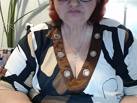 DeniseeRosea online show from June 2026 06:03:01 PM