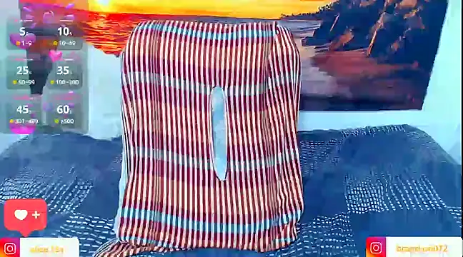 Snapshot of alicia_milk_13 chatting on February 2025 08:31:01 PM alicia milk 13 online show from February 2025 08:31:01 PM