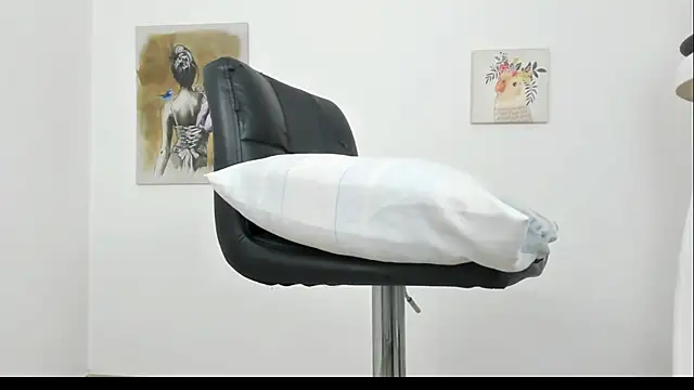 elizabethQuenx online show from February 2025 09:44:02 PM