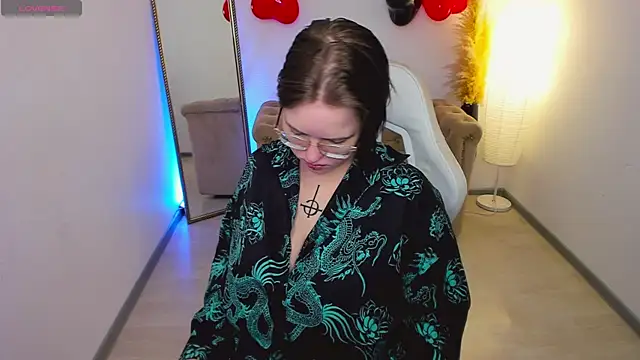 Manic pixie  online show from February 2026 03:34:02 PM