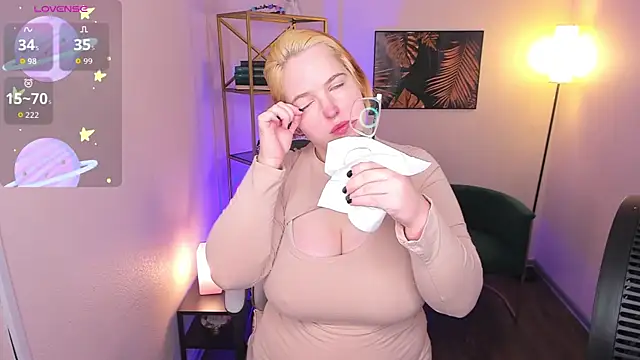 Manic pixie  online show from April 2026 05:35:01 AM