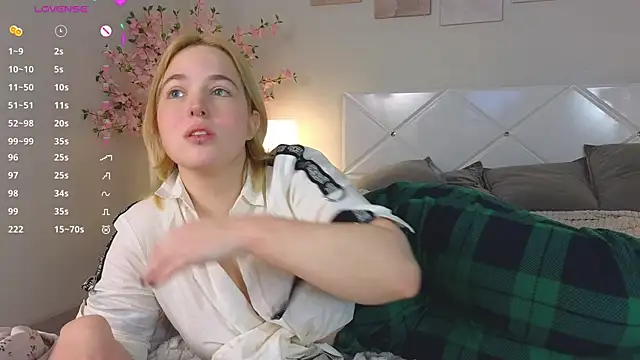 Manic pixie  online show from March 2025 06:53:02 PM
