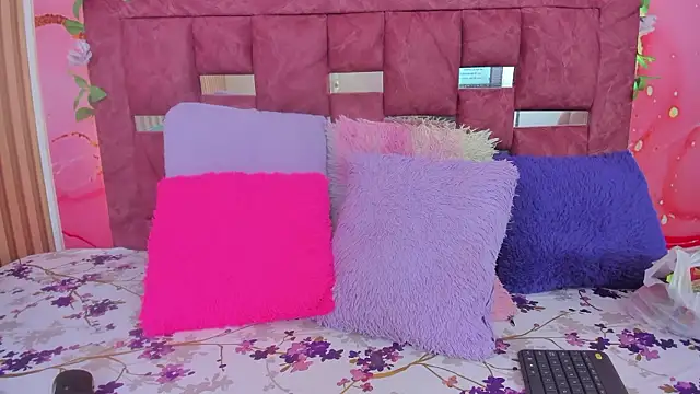 scarlett  evans  online show from March 2026 06:20:01 PM