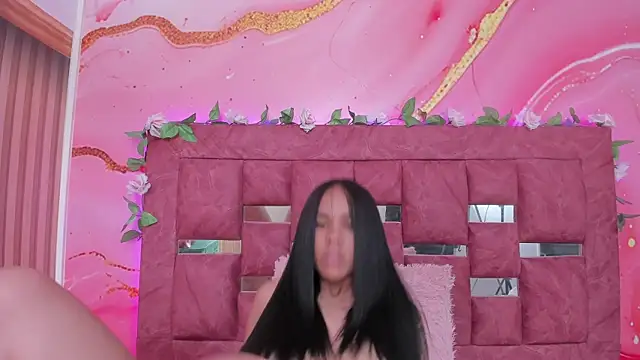 scarlett  evans  online show from November 2025 06:29:02 PM