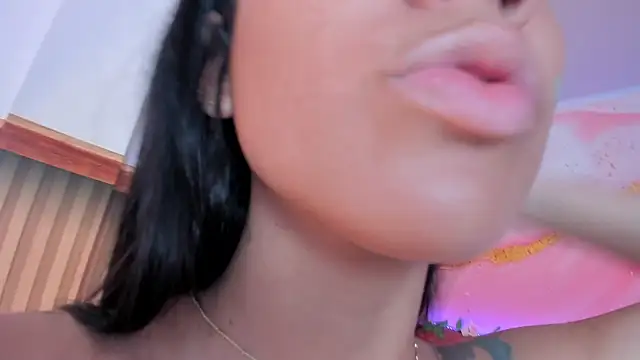 scarlett  evans  online show from March 2025 06:18:01 PM