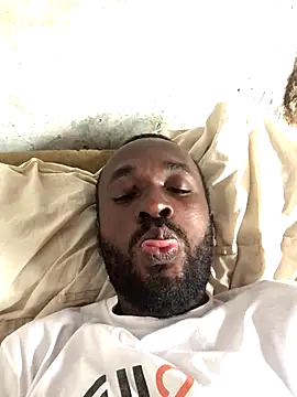 Snapshot of onewinnertee chatting on November 2025 10:41:01 AM onewinnertee online show from November 2025 10:41:01 AM