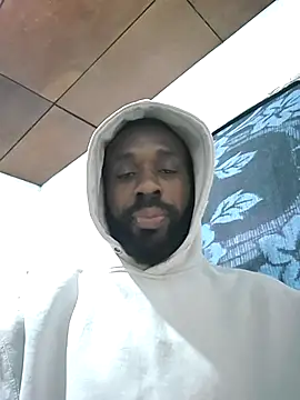 Snapshot of onewinnertee chatting on February 2026 01:44:02 PM onewinnertee online show from February 2026 01:44:02 PM