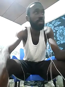 Snapshot of onewinnertee chatting on February 2026 05:32:02 PM onewinnertee online show from February 2026 05:32:02 PM