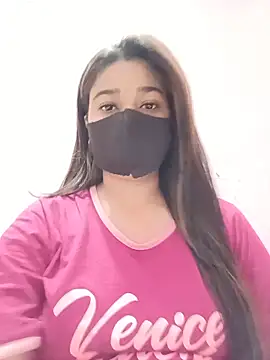 Snapshot of Simran-001 chatting on June 2026 01:22:01 PM Simran-001 online show from June 2026 01:22:01 PM