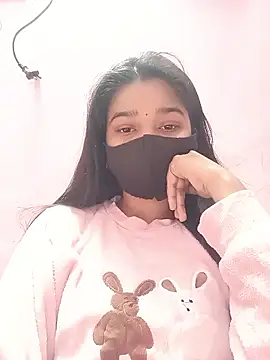 Simran-001 online show from January 2026 01:26:02 PM