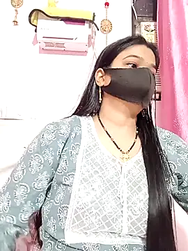 Simran-001 online show from October 2025 02:07:01 PM