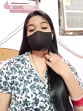 Simran-001 online show from September 2025 06:58:02 PM