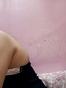 Simran-001 online show from December 2025 11:49:02 AM