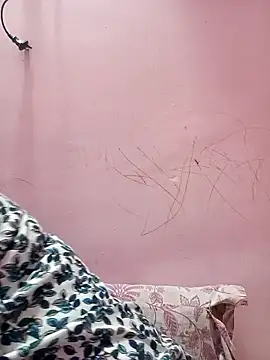 Simran-001 online show from December 2025 12:19:02 PM