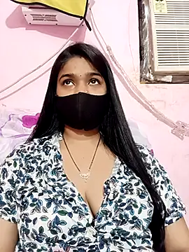 Simran-001 online show from October 2025 06:47:02 AM