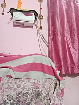 Simran-001 online show from November 2025 04:18:01 PM