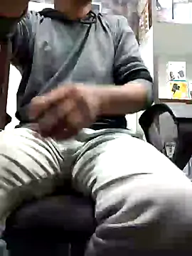 Snapshot of RaviRoy2326 chatting on February 2025 01:19:02 PM RaviRoy2326 online show from February 2025 01:19:02 PM