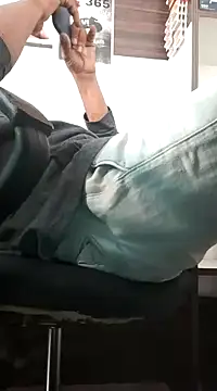 Snapshot of RaviRoy2326 chatting on February 2025 10:38:02 AM RaviRoy2326 online show from February 2025 10:38:02 AM