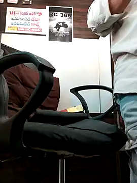 Snapshot of RaviRoy2326 chatting on February 2025 05:28:02 AM RaviRoy2326 online show from February 2025 05:28:02 AM