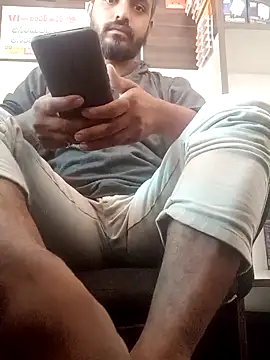 Snapshot of RaviRoy2326 chatting on February 2025 06:17:02 AM RaviRoy2326 online show from February 2025 06:17:02 AM