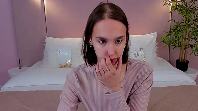 SandraTucker online show from February 2026 03:02:02 AM