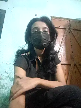 Snapshot of Bong-lady chatting on February 2025 07:45:01 AM Bong-lady online show from February 2025 07:45:01 AM