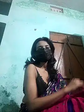 Snapshot of Bong-lady chatting on February 2025 10:11:02 AM Bong-lady online show from February 2025 10:11:02 AM