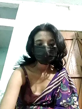 Snapshot of Bong-lady chatting on March 2025 08:46:01 AM Bong-lady online show from March 2025 08:46:01 AM