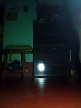 Snapshot of Bong-lady chatting on September 2025 06:13:01 PM Bong-lady online show from September 2025 06:13:01 PM