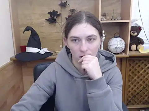 Snapshot of AmandaJi_ chatting on December 2025 07:42:02 AM AmandaJi online show from December 2025 07:42:02 AM