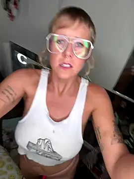 I am babydoll online show from December 2025 05:30:02 AM