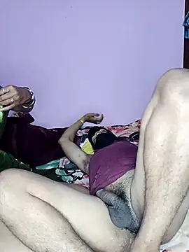 Snapshot of USHA_BHABHI chatting on February 2026 12:17:02 AM USHA BHABHI online show from February 2026 12:17:02 AM