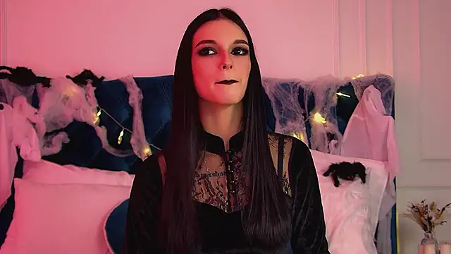 Snapshot of BeverlyMost chatting on October 2025 07:27:01 AM BeverlyMost online show from October 2025 07:27:01 AM