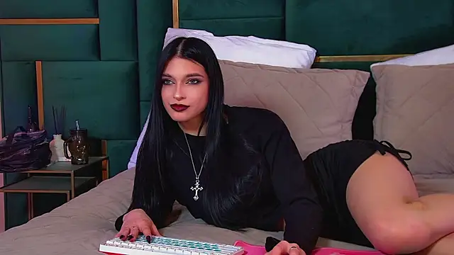BeverlyMost online show from June 2026 06:19:02 PM