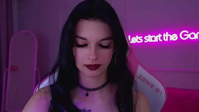 Snapshot of BeverlyMost chatting on March 2025 01:35:01 AM BeverlyMost online show from March 2025 01:35:01 AM