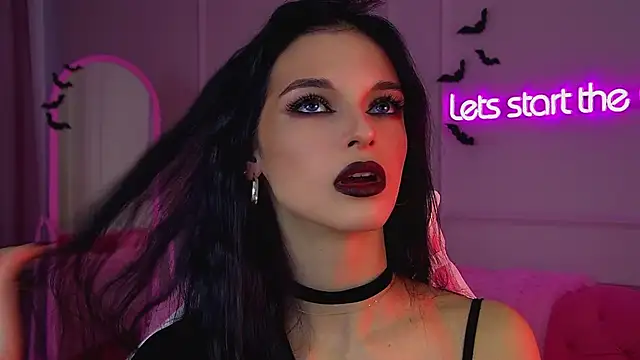 Snapshot of BeverlyMost chatting on November 2025 06:29:01 AM BeverlyMost online show from November 2025 06:29:01 AM