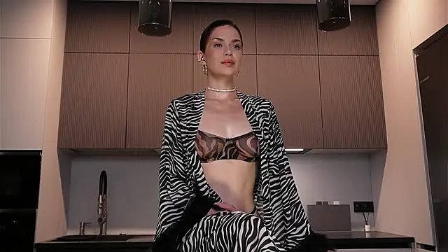 Sofa 01 online show from February 2026 03:12:02 PM