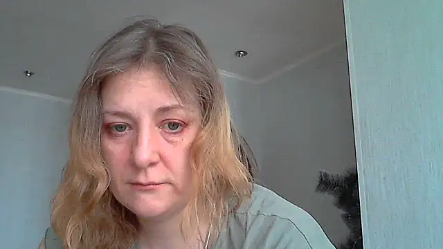 Snapshot of WriterInna44 chatting on February 2025 10:20:02 AM WriterInna44 online show from February 2025 10:20:02 AM