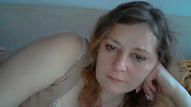 Snapshot of WriterInna44 chatting on February 2025 11:44:02 AM WriterInna44 online show from February 2025 11:44:02 AM