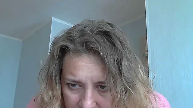 Snapshot of WriterInna44 chatting on March 2025 08:13:01 AM WriterInna44 online show from March 2025 08:13:01 AM