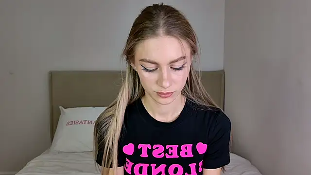 GabriellaOlsen online show from November 2025 11:57:01 AM