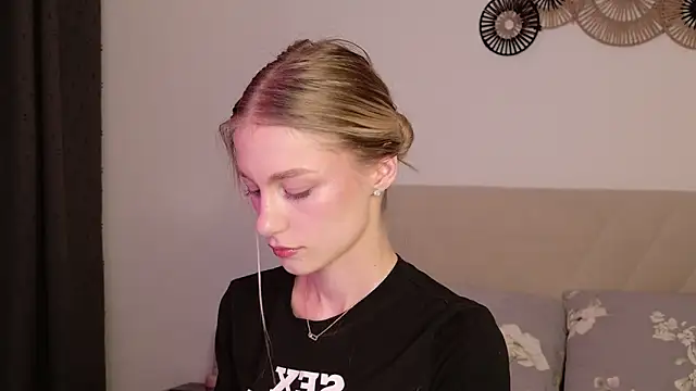 Snapshot of GabriellaOlsen chatting on May 2026 05:31:02 PM GabriellaOlsen online show from May 2026 05:31:02 PM