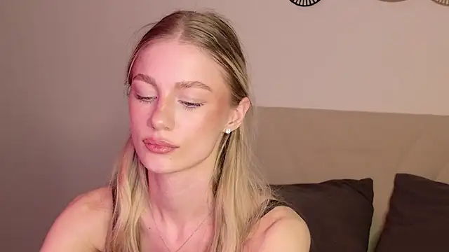 GabriellaOlsen online show from April 2026 04:54:02 PM