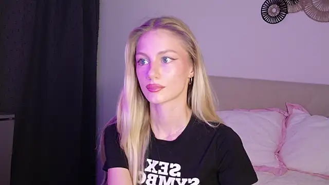 Snapshot of GabriellaOlsen chatting on June 2026 04:35:02 PM GabriellaOlsen online show from June 2026 04:35:02 PM