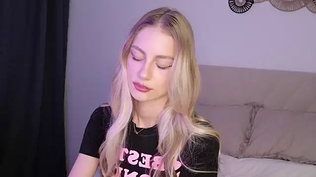 Snapshot of GabriellaOlsen chatting on June 2026 01:27:01 PM GabriellaOlsen online show from June 2026 01:27:01 PM