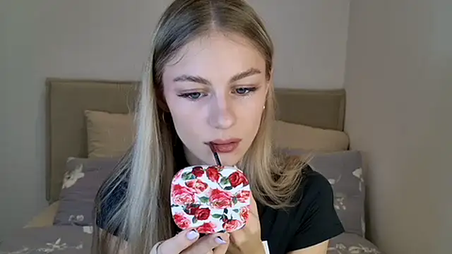 GabriellaOlsen online show from October 2025 10:40:02 AM