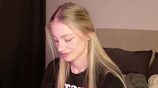 GabriellaOlsen online show from April 2026 07:58:02 PM