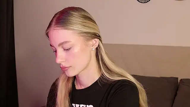 GabriellaOlsen online show from April 2026 05:49:02 PM