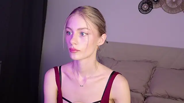 Snapshot of GabriellaOlsen chatting on July 2026 04:40:01 PM GabriellaOlsen online show from July 2026 04:40:01 PM